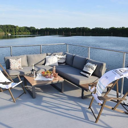 Lemuria Houseboat - Plywajacy Domek Na Wodzie ヴロツワフ エクステリア 写真