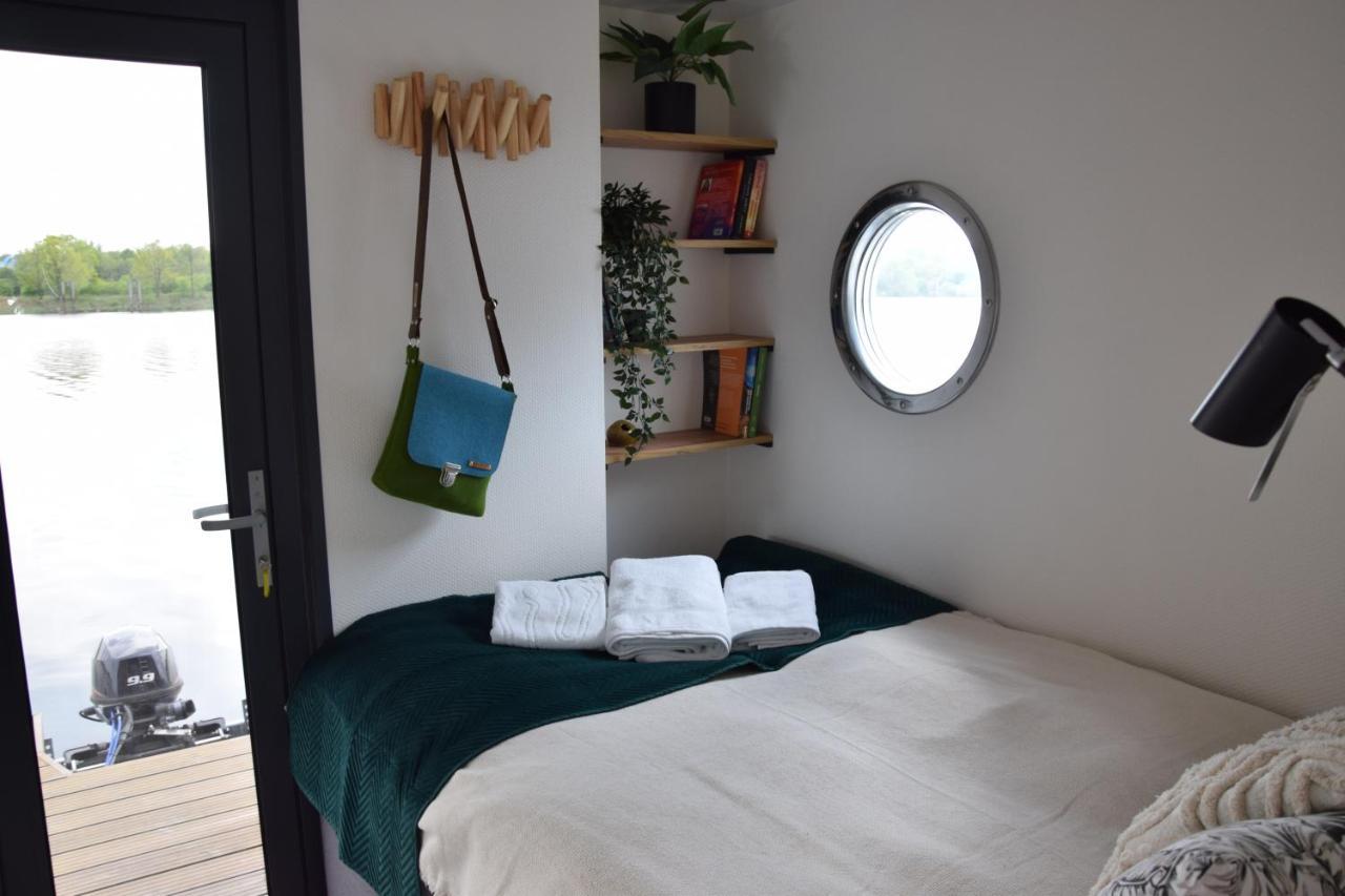 Lemuria Houseboat - Plywajacy Domek Na Wodzie ヴロツワフ エクステリア 写真